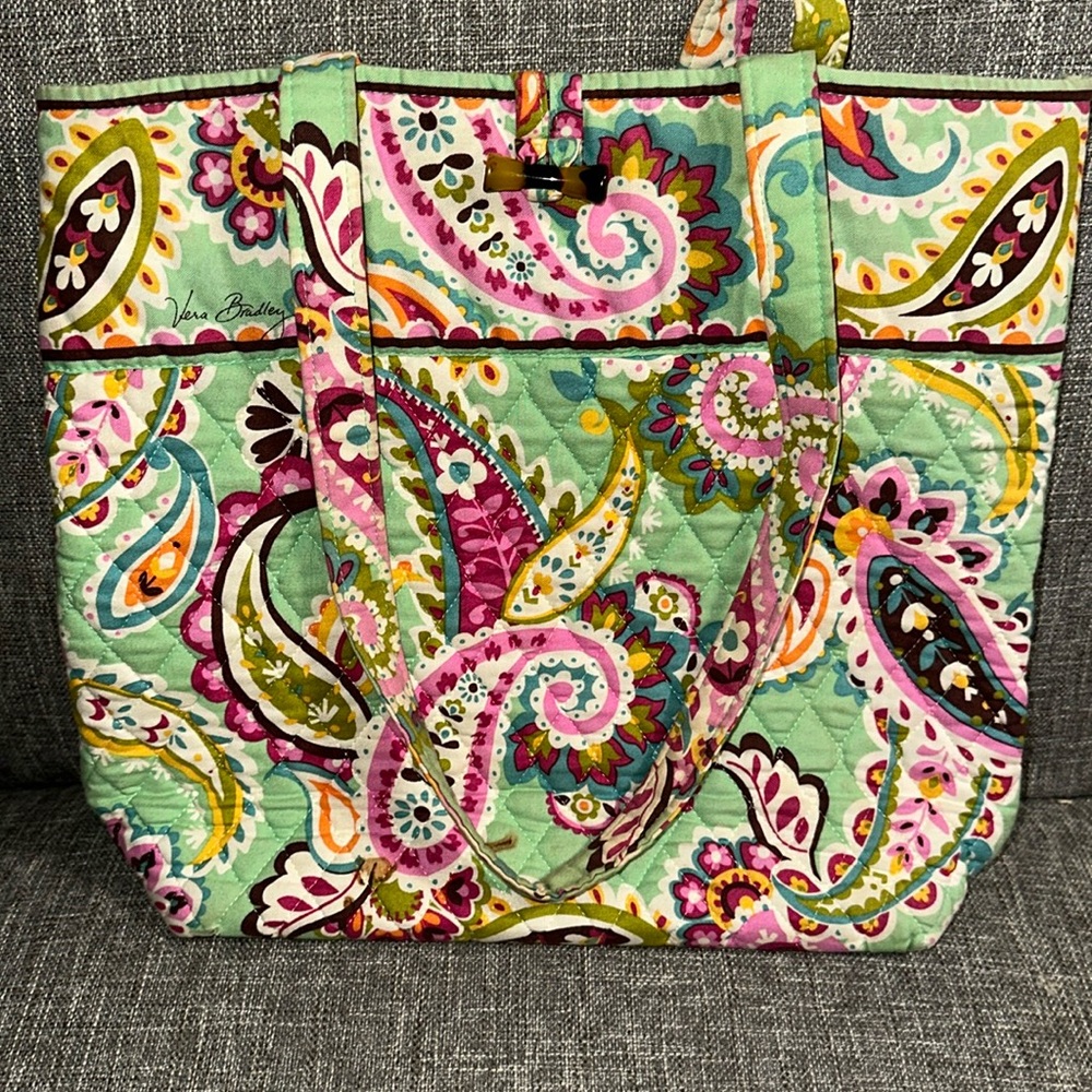 Mint green Beautiful Vera Bradley iconic tote bag in excellent condition